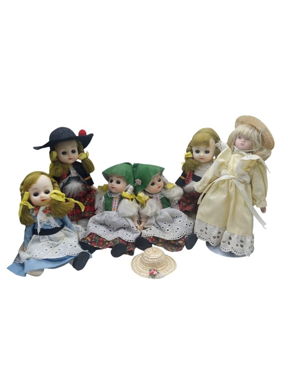 READ Madame Alexander Dolls Set Of 6 International Series Folk Costumes Vintage
